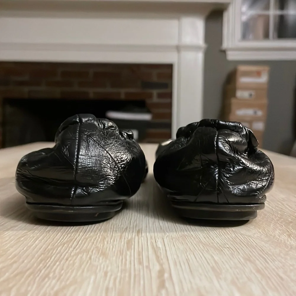 Dolce & Gabbana Black Crinkled Leather Flats - 38.5 - Picture 5 of 10